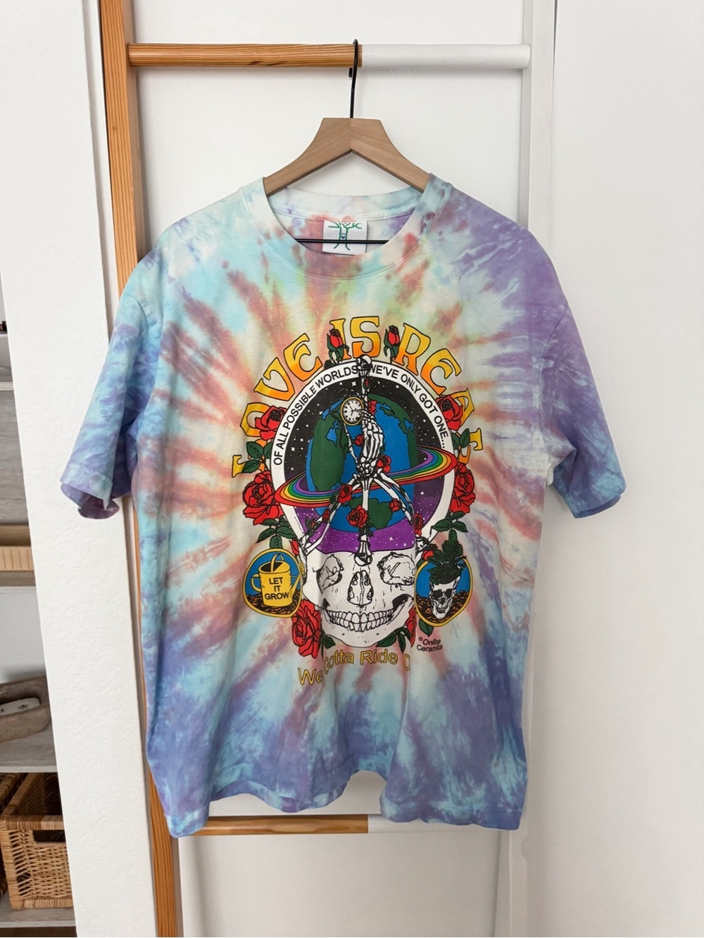 Online Ceramics Tie Dye Love is Real Tee T-shirt Crew Neck Skull Men’s XL